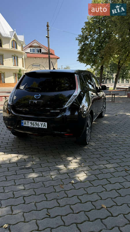 Хэтчбек Nissan Leaf 2015 в Заболотове