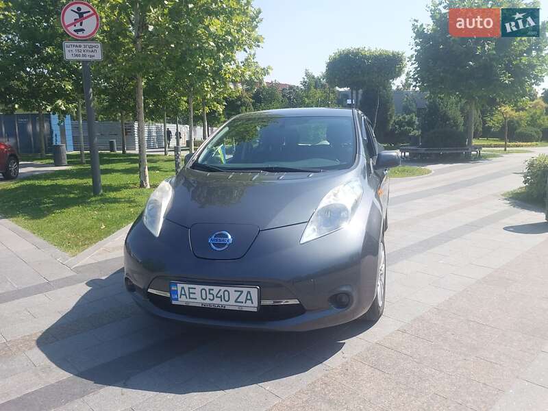 Хэтчбек Nissan Leaf 2013 в Днепре фото 2 Хэтчбек Nissan Leaf 2013 в Днепре