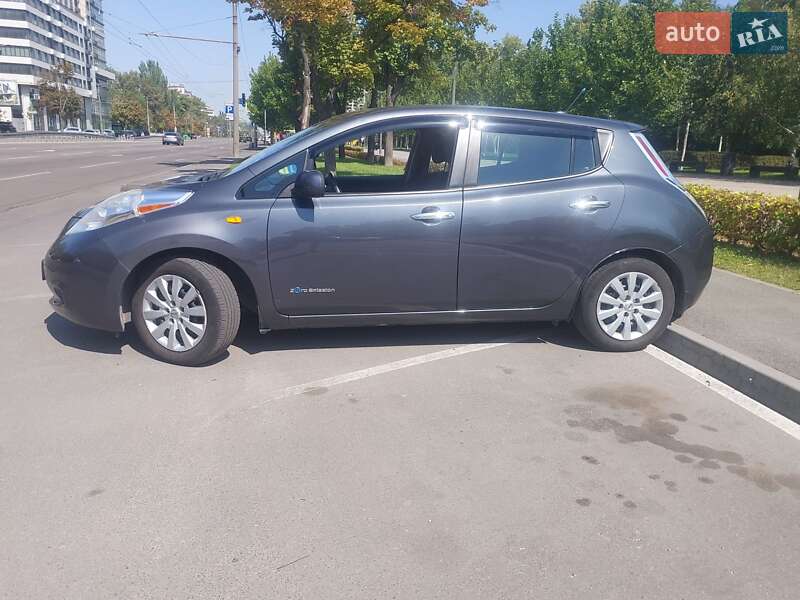 Хэтчбек Nissan Leaf 2013 в Днепре фото 17 Хэтчбек Nissan Leaf 2013 в Днепре