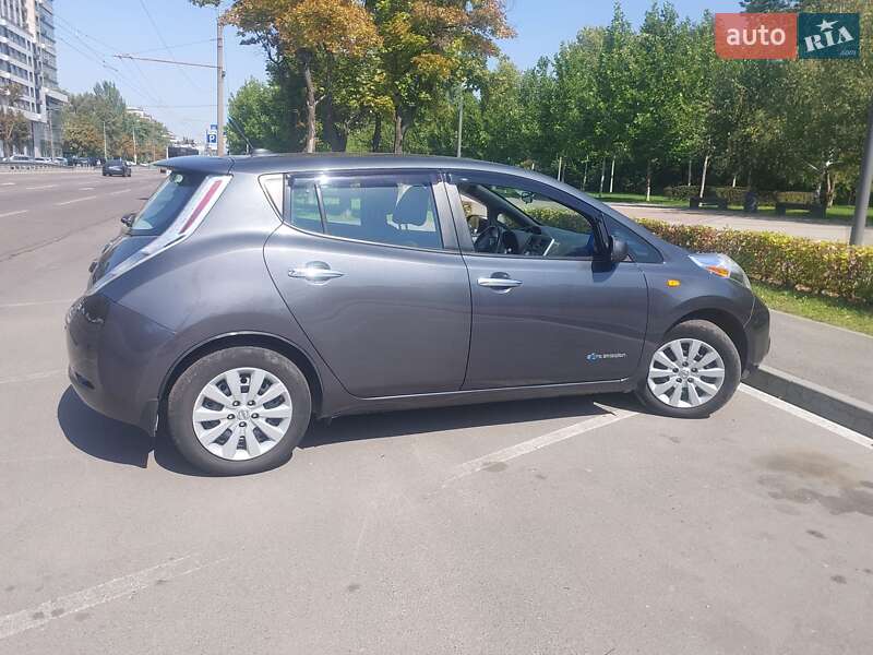 Хэтчбек Nissan Leaf 2013 в Днепре фото 20 Хэтчбек Nissan Leaf 2013 в Днепре