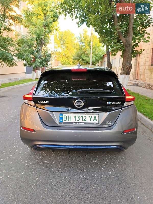 Хетчбек Nissan Leaf 2022 в Білгороді-Дністровському