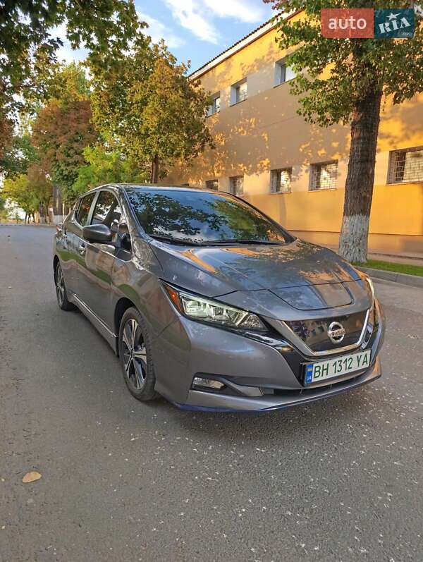 Хетчбек Nissan Leaf 2022 в Білгороді-Дністровському