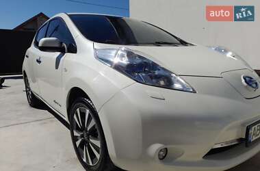 Хетчбек Nissan Leaf 2015 в Вінниці