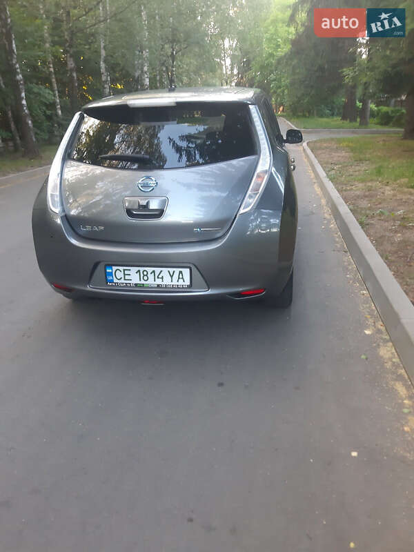 Хетчбек Nissan Leaf 2015 в Чернівцях фото 2 Хетчбек Nissan Leaf 2015 в Чернівцях