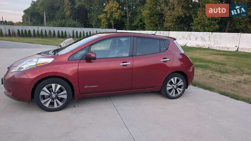 Хэтчбек Nissan Leaf 2013 в Луцке фото 6 Хэтчбек Nissan Leaf 2013 в Луцке