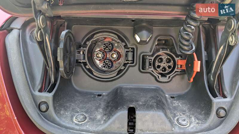 Хэтчбек Nissan Leaf 2013 в Луцке фото 34 Хэтчбек Nissan Leaf 2013 в Луцке