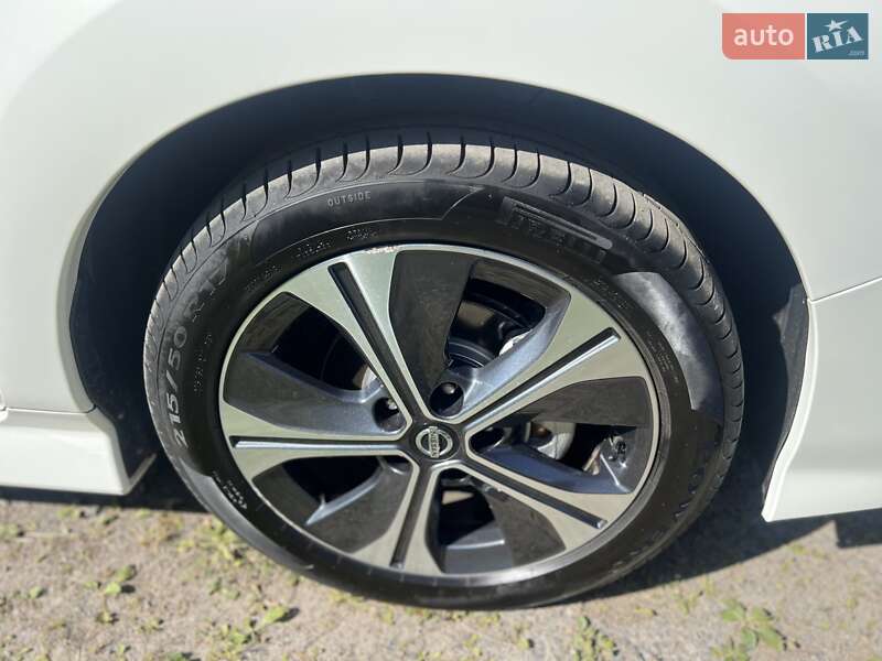 Хетчбек Nissan Leaf 2020 в Бердичеві