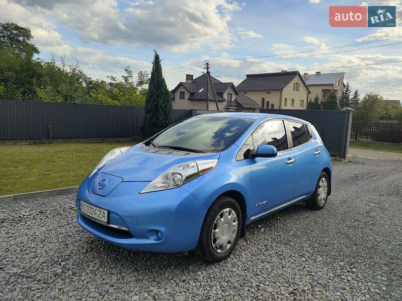 Хэтчбек Nissan Leaf 2013 в Дрогобыче