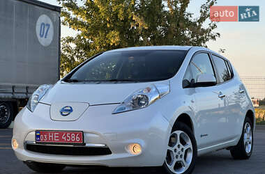 Хэтчбек Nissan Leaf 2015 в Радивилове