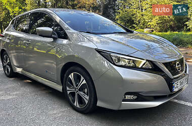Хэтчбек Nissan Leaf 2019 в Черновцах