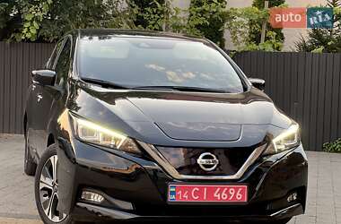 Хэтчбек Nissan Leaf 2021 в 