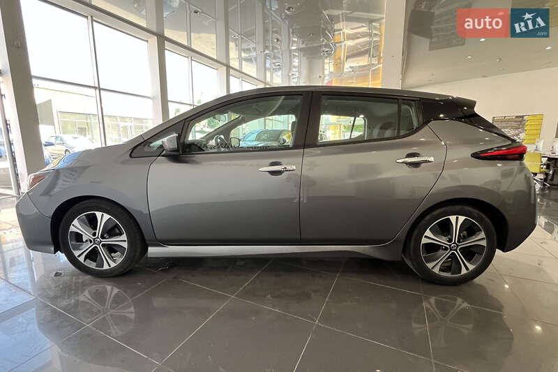 Хэтчбек Nissan Leaf 2019 в Шептицькому