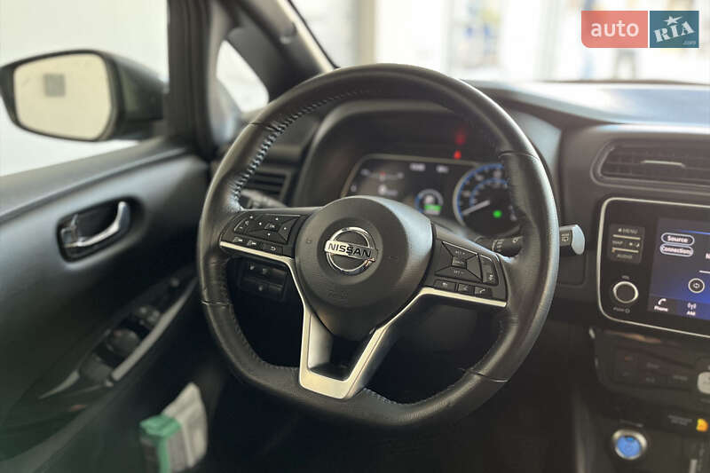 Хэтчбек Nissan Leaf 2019 в Шептицькому
