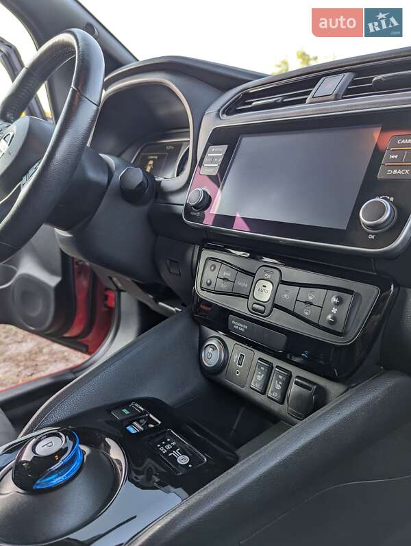 Хэтчбек Nissan Leaf 2020 в Харькове