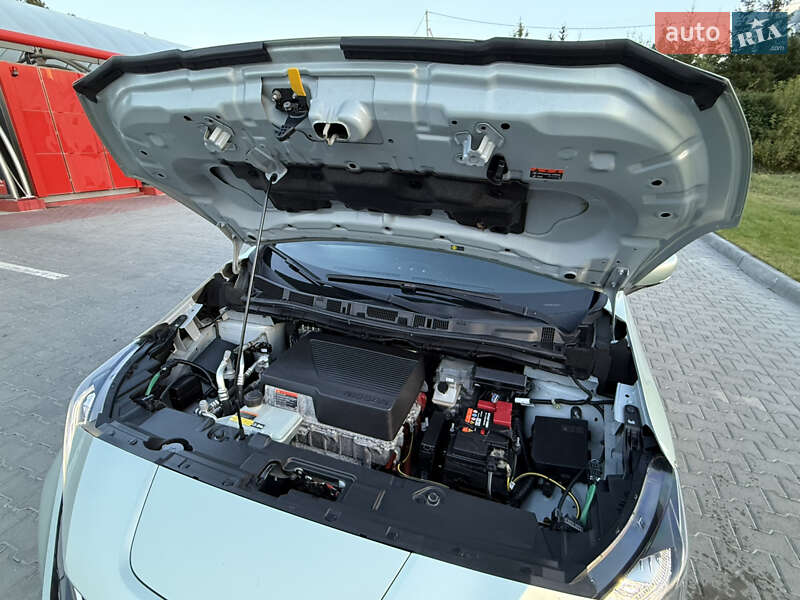 Хэтчбек Nissan Leaf 2018 в Тернополе фото 14 Хэтчбек Nissan Leaf 2018 в Тернополе