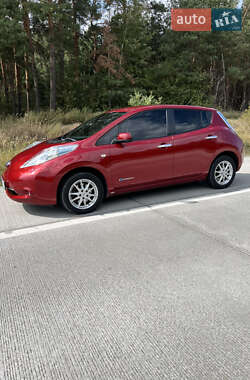 Хэтчбек Nissan Leaf 2014 в Кобеляках