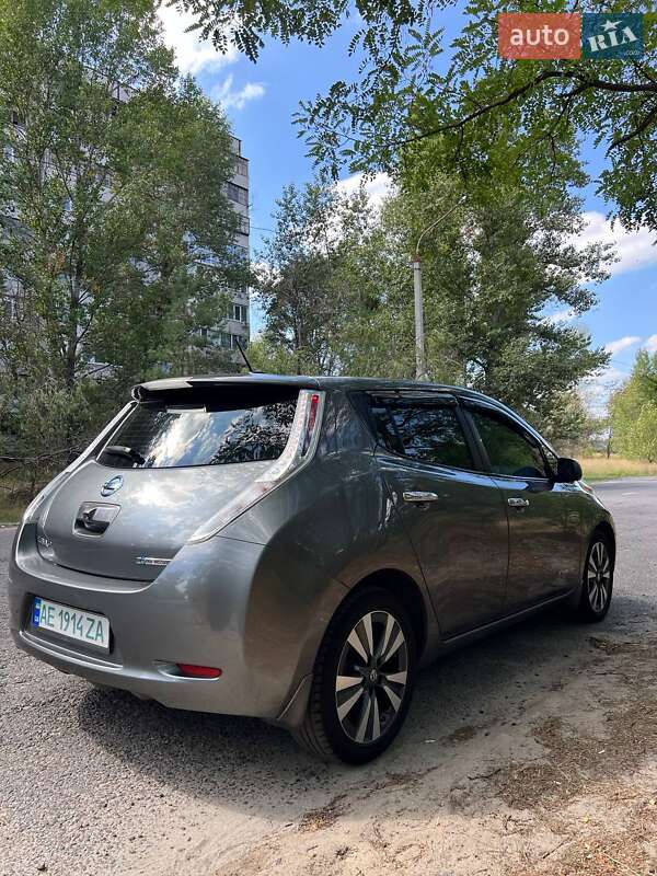 Хэтчбек Nissan Leaf 2016 в Каменском фото 7 Хэтчбек Nissan Leaf 2016 в Каменском