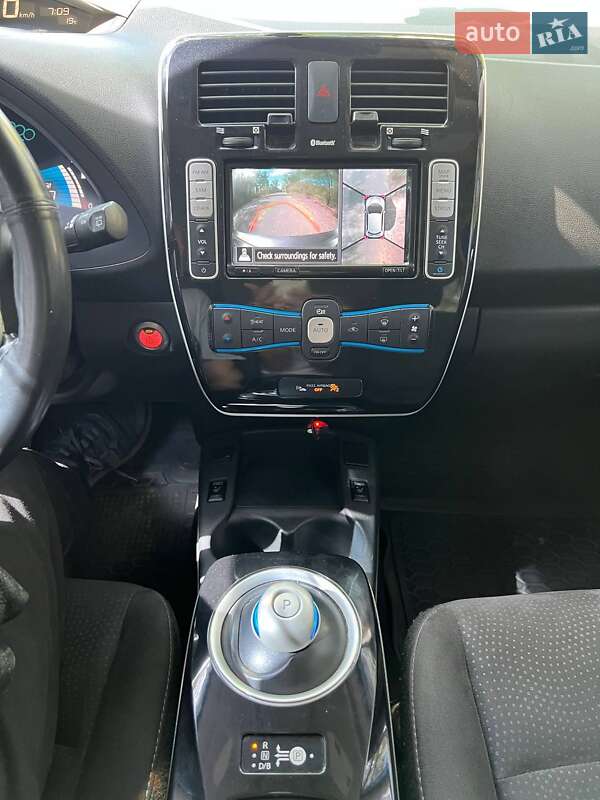 Хэтчбек Nissan Leaf 2016 в Каменском фото 11 Хэтчбек Nissan Leaf 2016 в Каменском