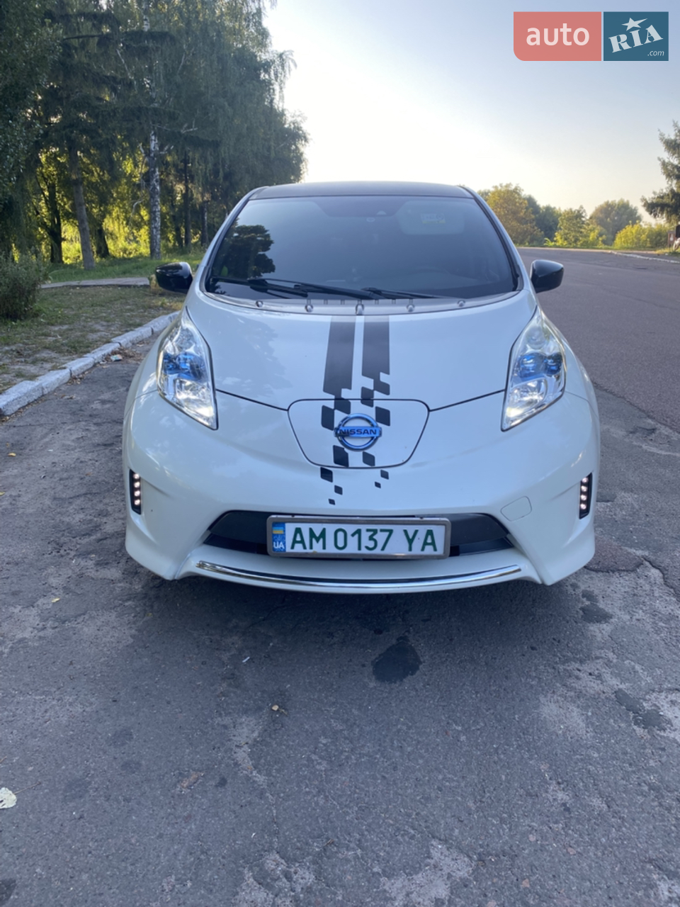 2017 Nissan Leaf - мініатюра 28
