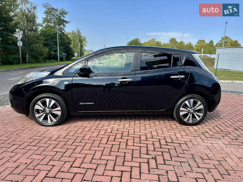 Хэтчбек Nissan Leaf 2017 в Киеве