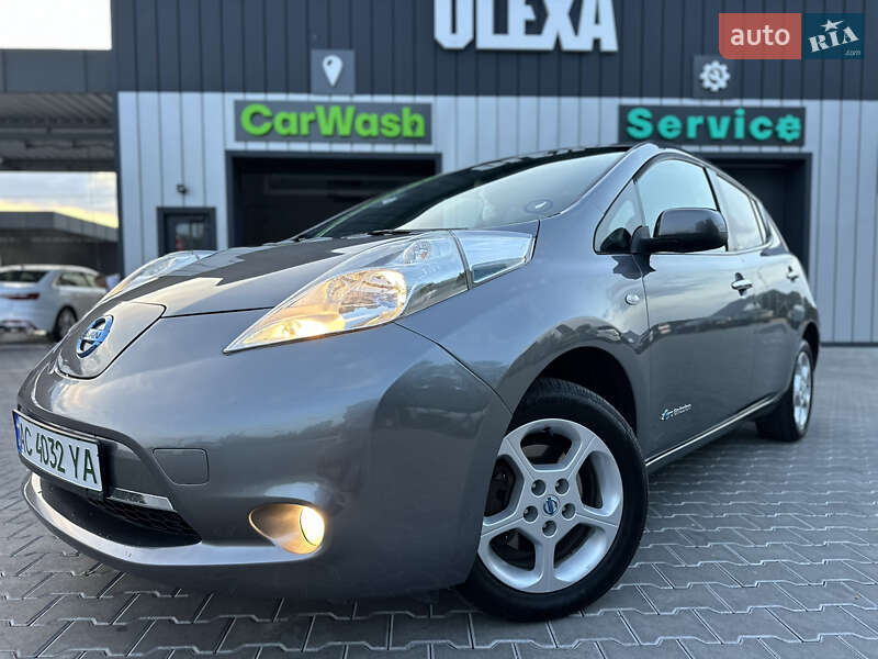 Хэтчбек Nissan Leaf 2013 в Владимире
