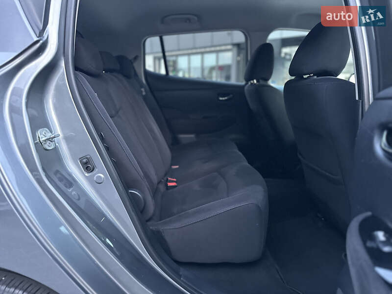 Хэтчбек Nissan Leaf 2013 в Владимире