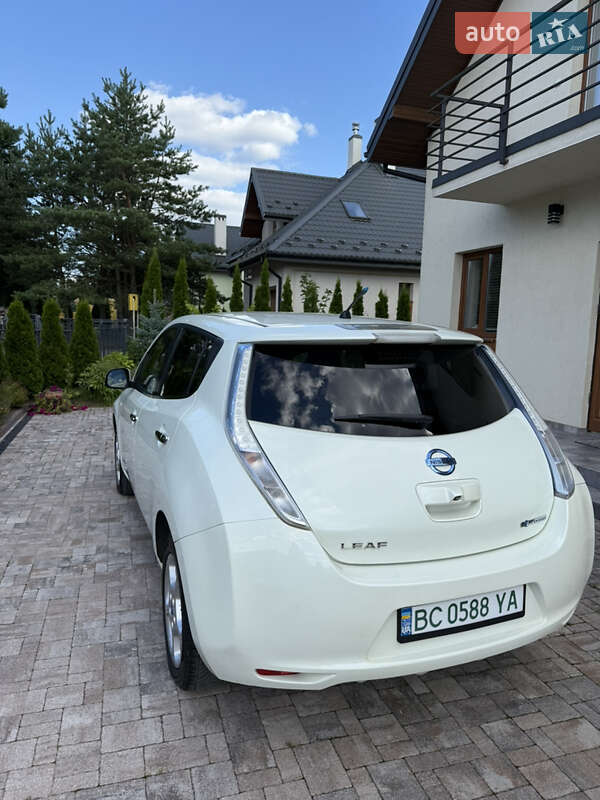 Хэтчбек Nissan Leaf 2012 в Львове фото 5 Хэтчбек Nissan Leaf 2012 в Львове