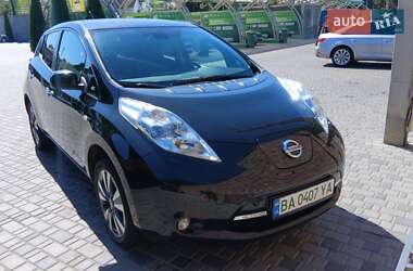 Хэтчбек Nissan Leaf 2013 в Кропивницком