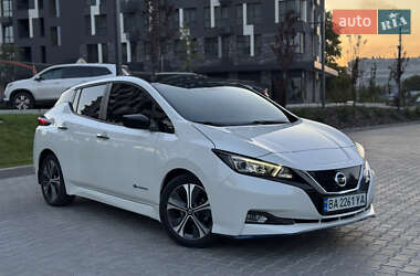 Хетчбек Nissan Leaf 2019 в Кропивницькому