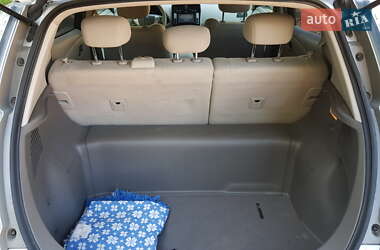 Хэтчбек Nissan Leaf 2012 в 