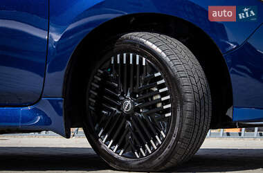 Хэтчбек Nissan Leaf 2023 в 