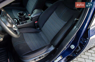 Хэтчбек Nissan Leaf 2023 в 