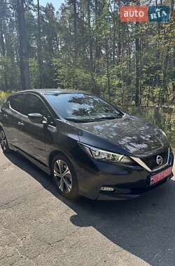 Хетчбек Nissan Leaf 2020 в Києві