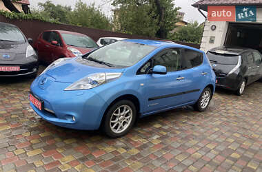 Хетчбек Nissan Leaf 2012 в Чернівцях