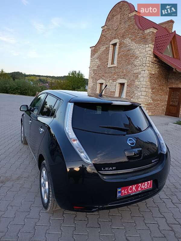 Хэтчбек Nissan Leaf 2014 в Тернополе