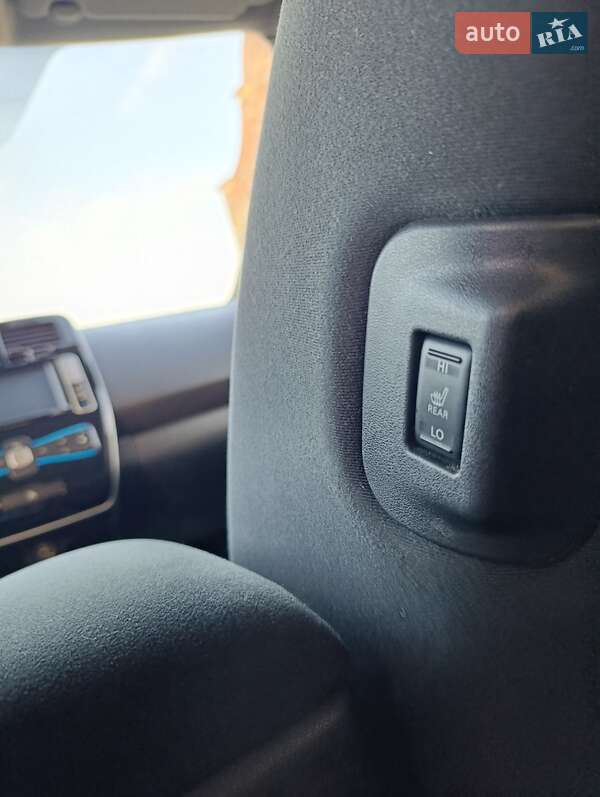 Хэтчбек Nissan Leaf 2014 в Тернополе