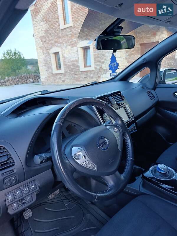 Хэтчбек Nissan Leaf 2014 в Тернополе