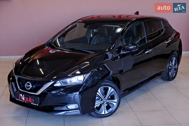 Хэтчбек Nissan Leaf 2022 в Одессе