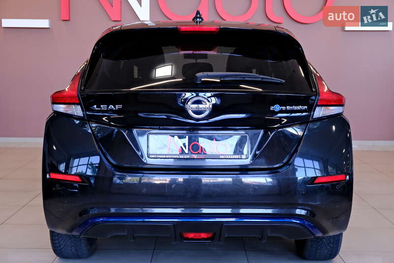 Хэтчбек Nissan Leaf 2022 в Одессе