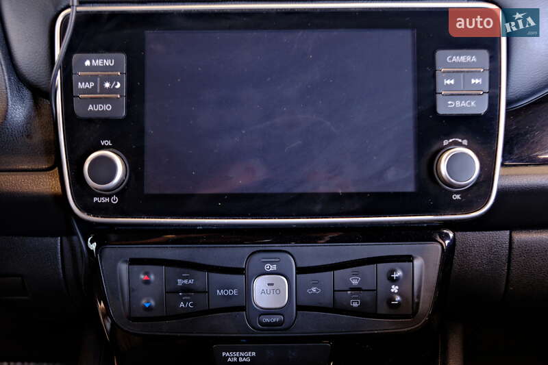 Хэтчбек Nissan Leaf 2022 в Одессе