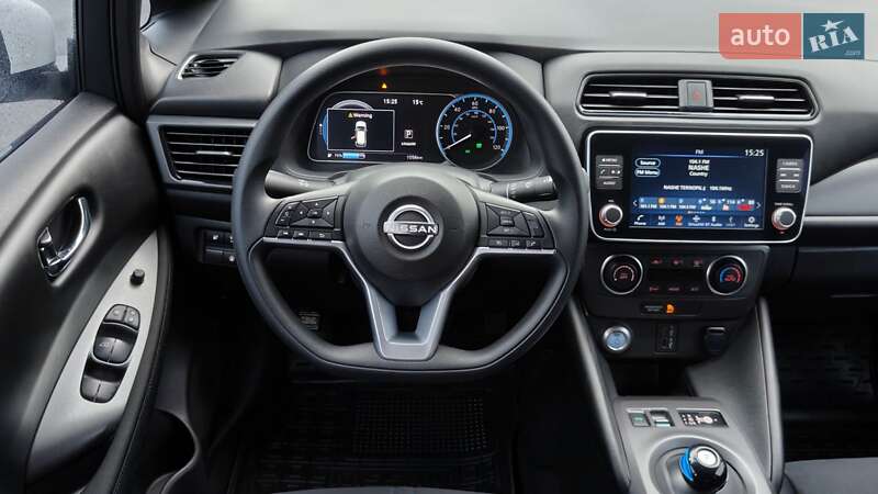 Хэтчбек Nissan Leaf 2024 в Тернополе