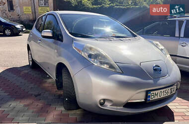 Хэтчбек Nissan Leaf 2011 в 