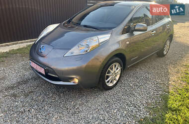 Хетчбек Nissan Leaf 2015 в Чернівцях