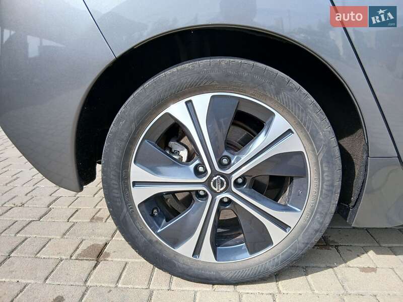 Хэтчбек Nissan Leaf 2020 в Ивано-Франковске