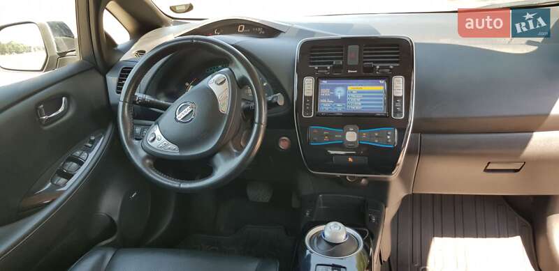 Хэтчбек Nissan Leaf 2015 в Днепре фото 16 Хэтчбек Nissan Leaf 2015 в Днепре