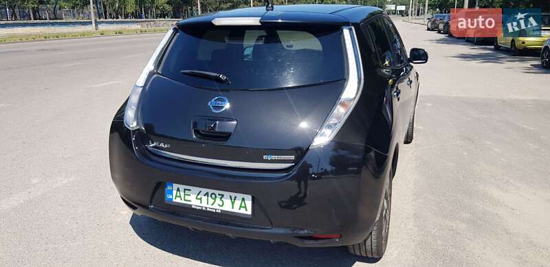 Хэтчбек Nissan Leaf 2015 в Днепре фото 24 Хэтчбек Nissan Leaf 2015 в Днепре