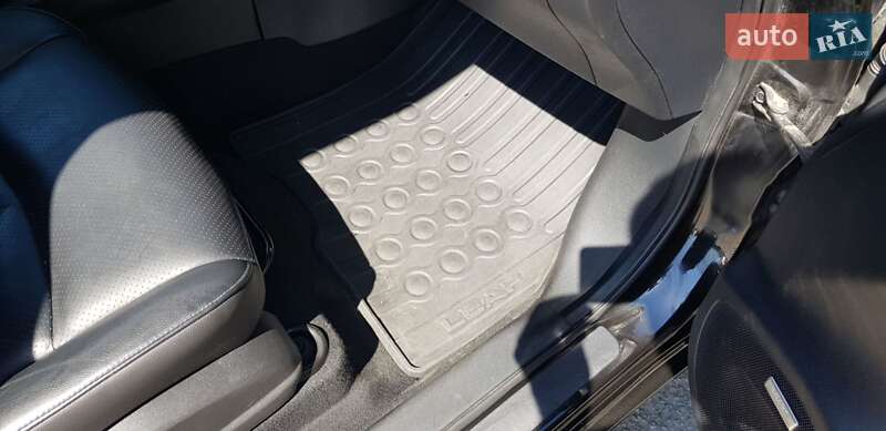 Хэтчбек Nissan Leaf 2015 в Днепре фото 29 Хэтчбек Nissan Leaf 2015 в Днепре