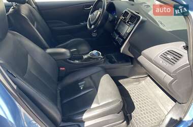 Хэтчбек Nissan Leaf 2014 в 