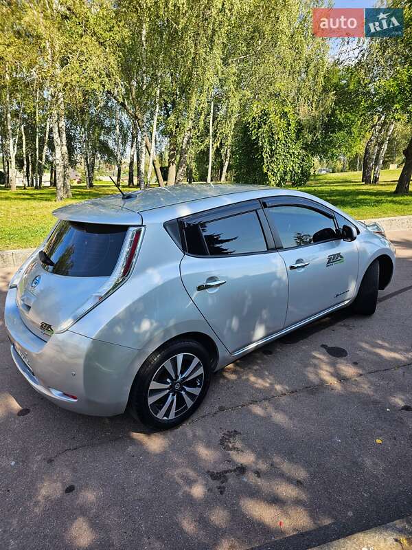 Хэтчбек Nissan Leaf 2017 в Житомире фото 4 Хэтчбек Nissan Leaf 2017 в Житомире