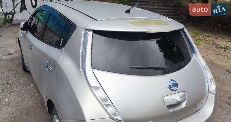 Хэтчбек Nissan Leaf 2011 в Запорожье фото 8 Хэтчбек Nissan Leaf 2011 в Запорожье